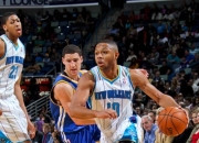 爱游戏下载-黄蜂宣布和埃里克戈登解约