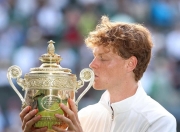 爱游戏在线-温网碾压年终总决赛，辛纳关键制胜的简单介绍