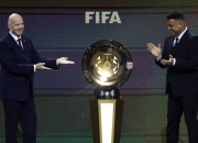 爱游戏在线-包含世俱杯前瞻：拜仁慕尼黑与对手交锋看点的词条