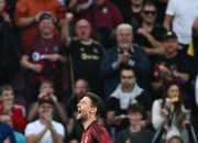 爱游戏-阿贾克斯表现耀眼，力挽狂澜取胜