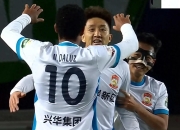 爱游戏官方入口-李磊补时绝杀，长春亚泰逆转上海上港