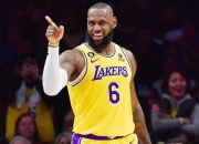 爱游戏在线-詹姆斯带领湖人队逆转战胜快船队