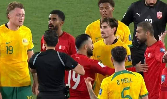 精彩的比赛中某队表现得犹如雪上加霜的简单介绍 精彩的比赛中某队表现得犹如雪上加霜的简单介绍