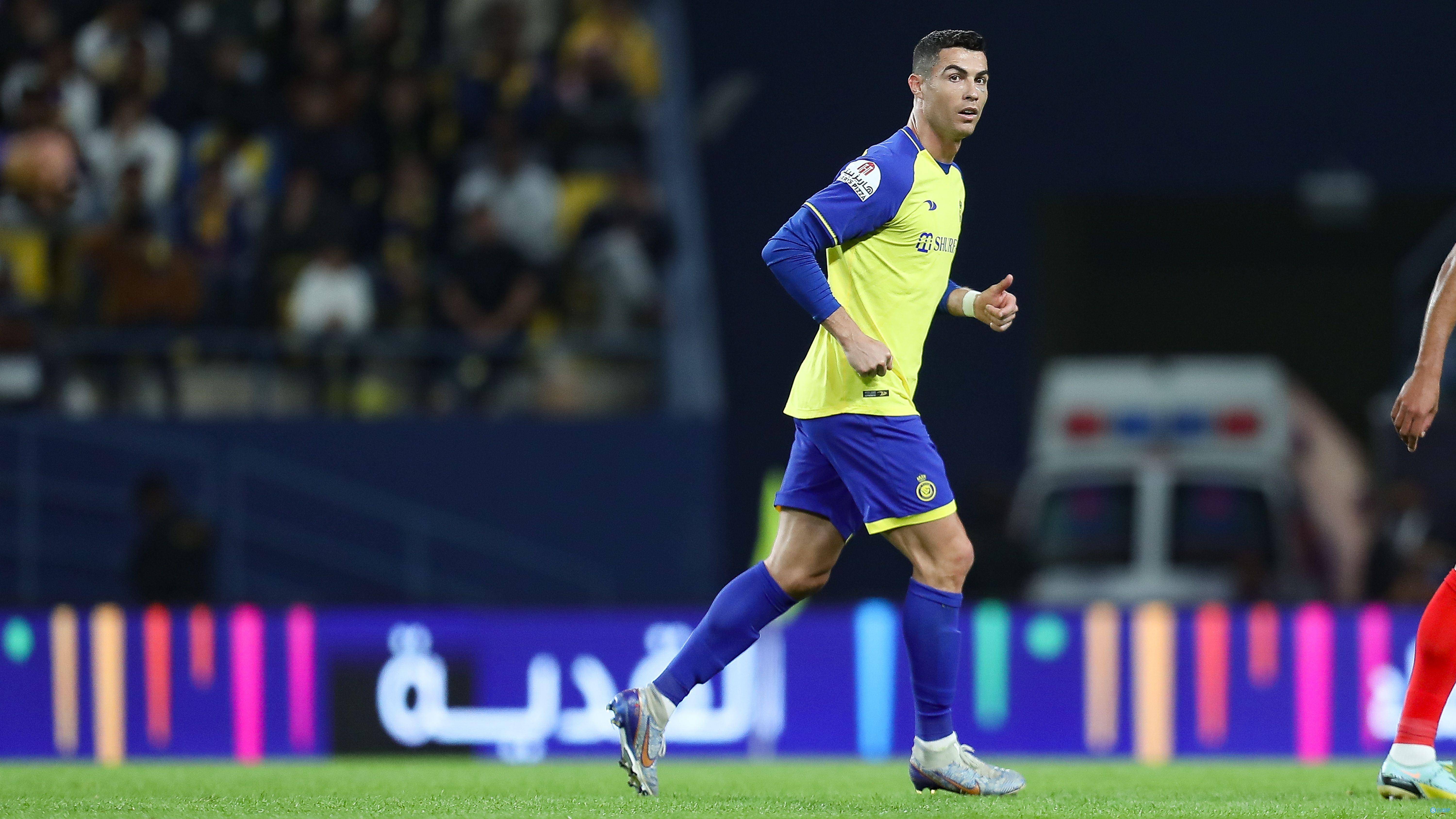 主教练变阵策略,带领球队迈向胜利的简单介绍 主教练变阵策略,带领球队迈向胜利的简单介绍