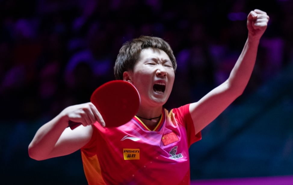 包含钜大力捉襟见肘，险胜对手进决赛的词条