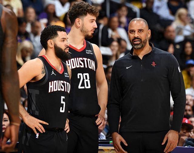 猛龙队斗志高昂不畏强敌锐意夺冠的简单介绍 猛龙队斗志高昂不畏强敌锐意夺冠的简单介绍