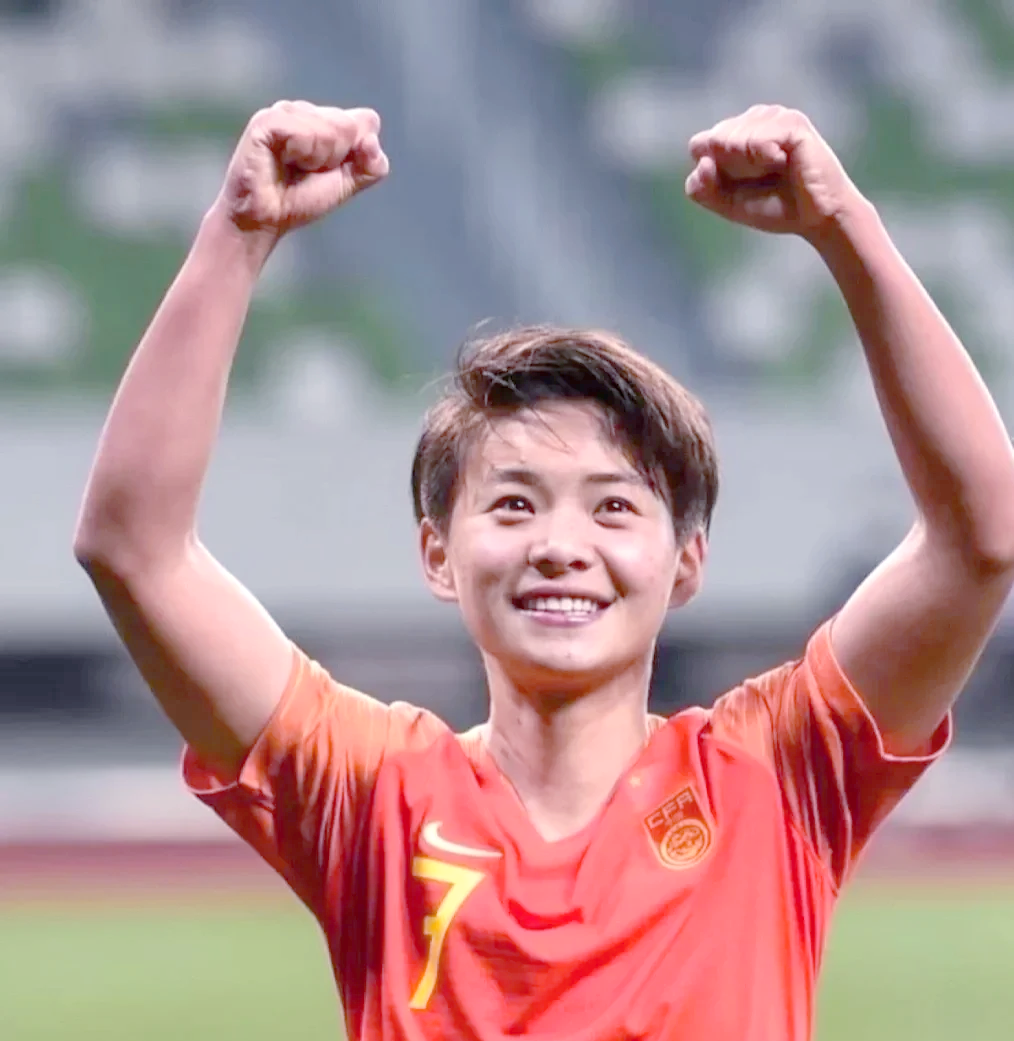 关于足坛传奇佳话:女足队员青春活力愈战愈勇的信息 关于足坛传奇佳话:女足队员青春活力愈战愈勇的信息