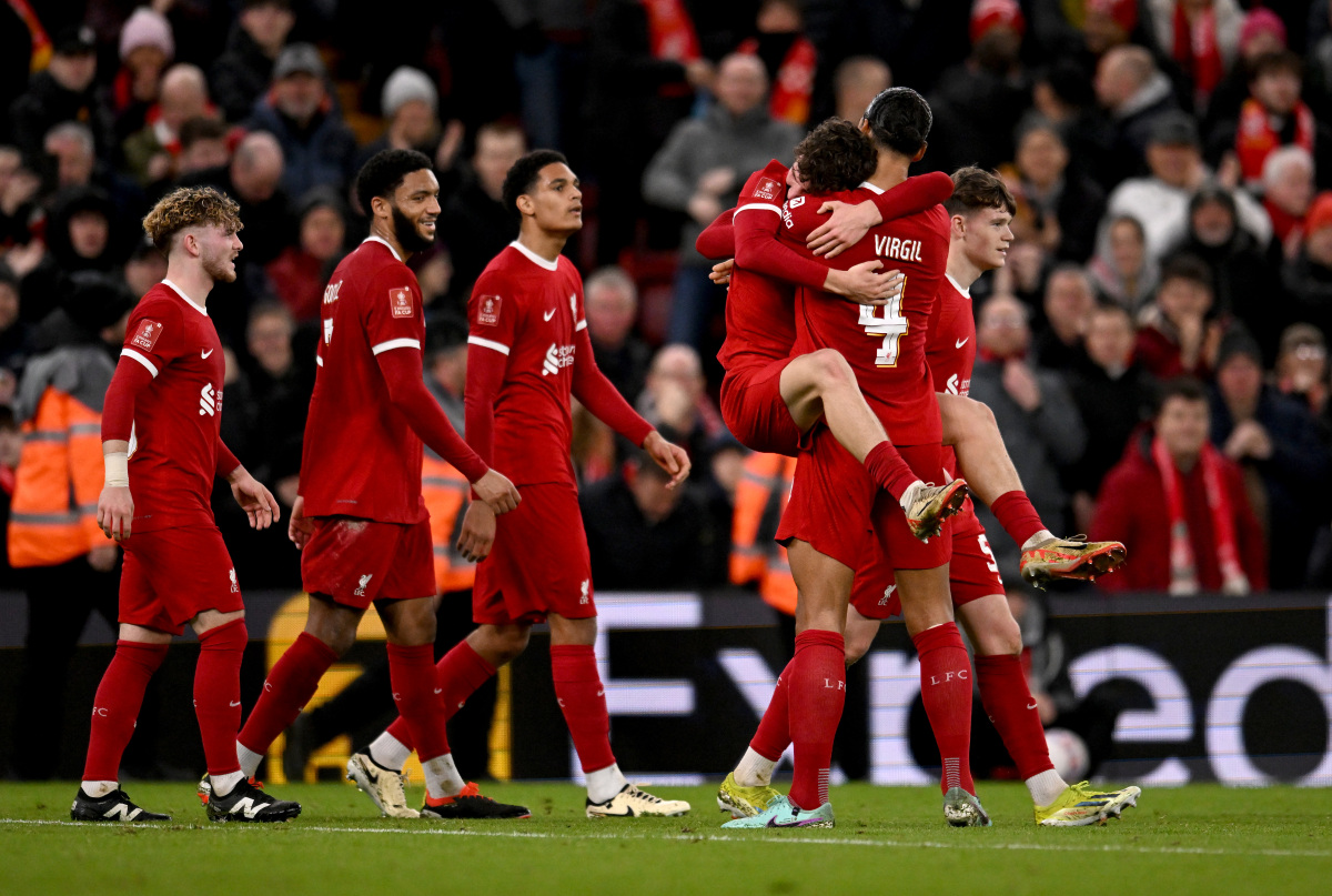 利物浦锋线火力强大,英超球队后防难敌 利物浦锋线火力强大,英超球队后防难敌