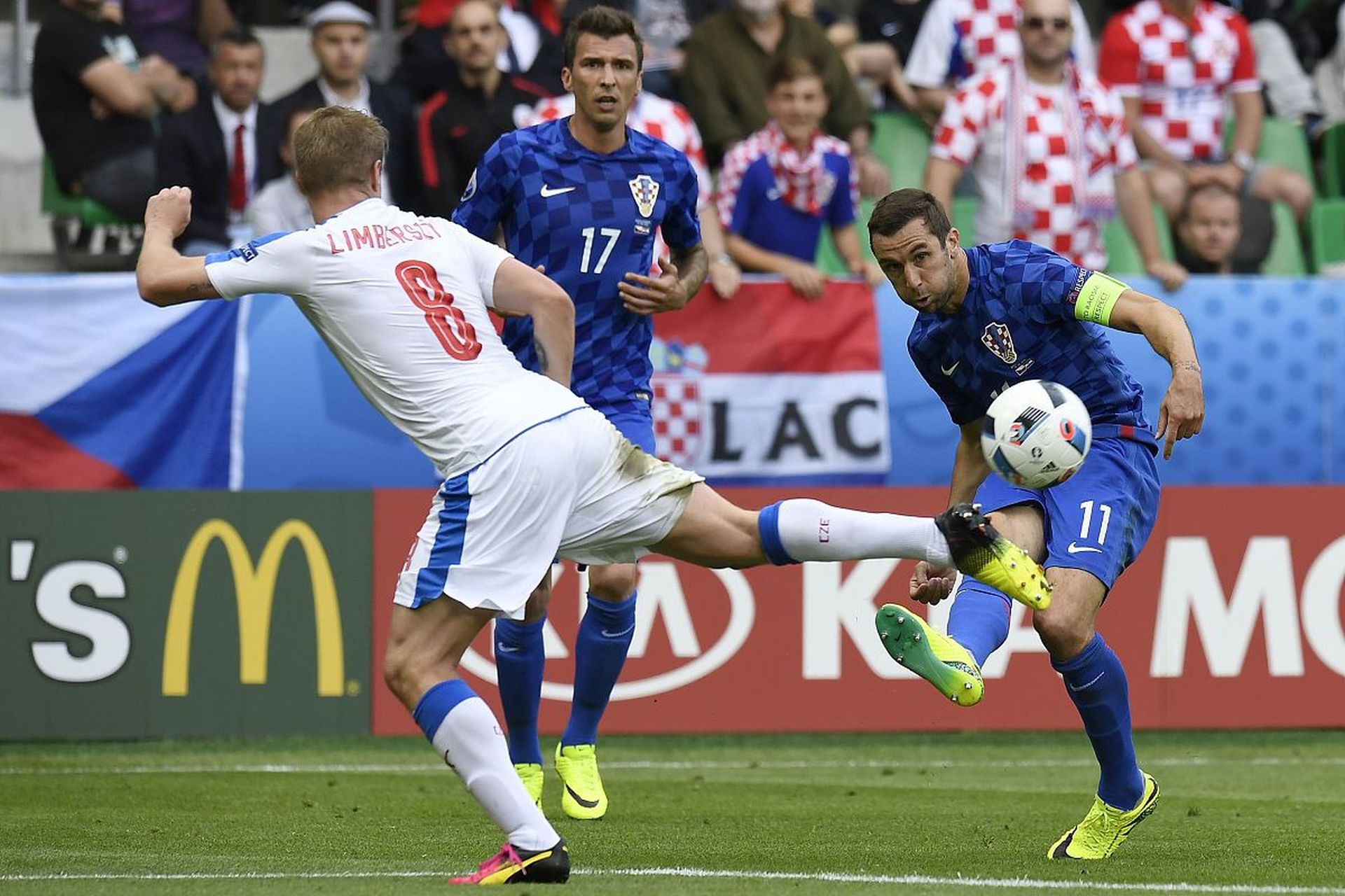 关于欧洲杯资格赛开场精彩对决,势均力敌的信息 关于欧洲杯资格赛开场精彩对决,势均力敌的信息