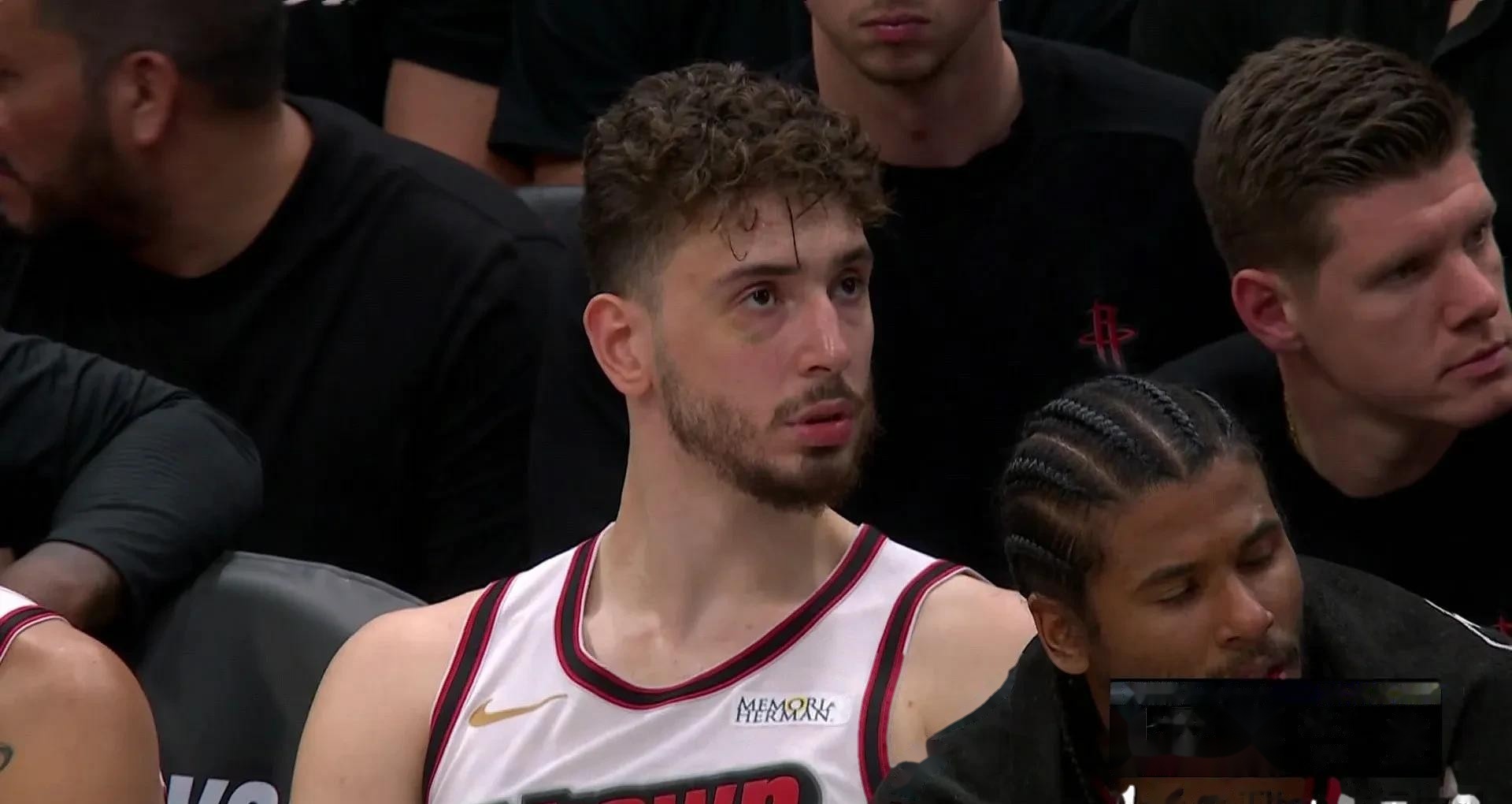 火箭胜出西部半决赛，粉碎对手希望