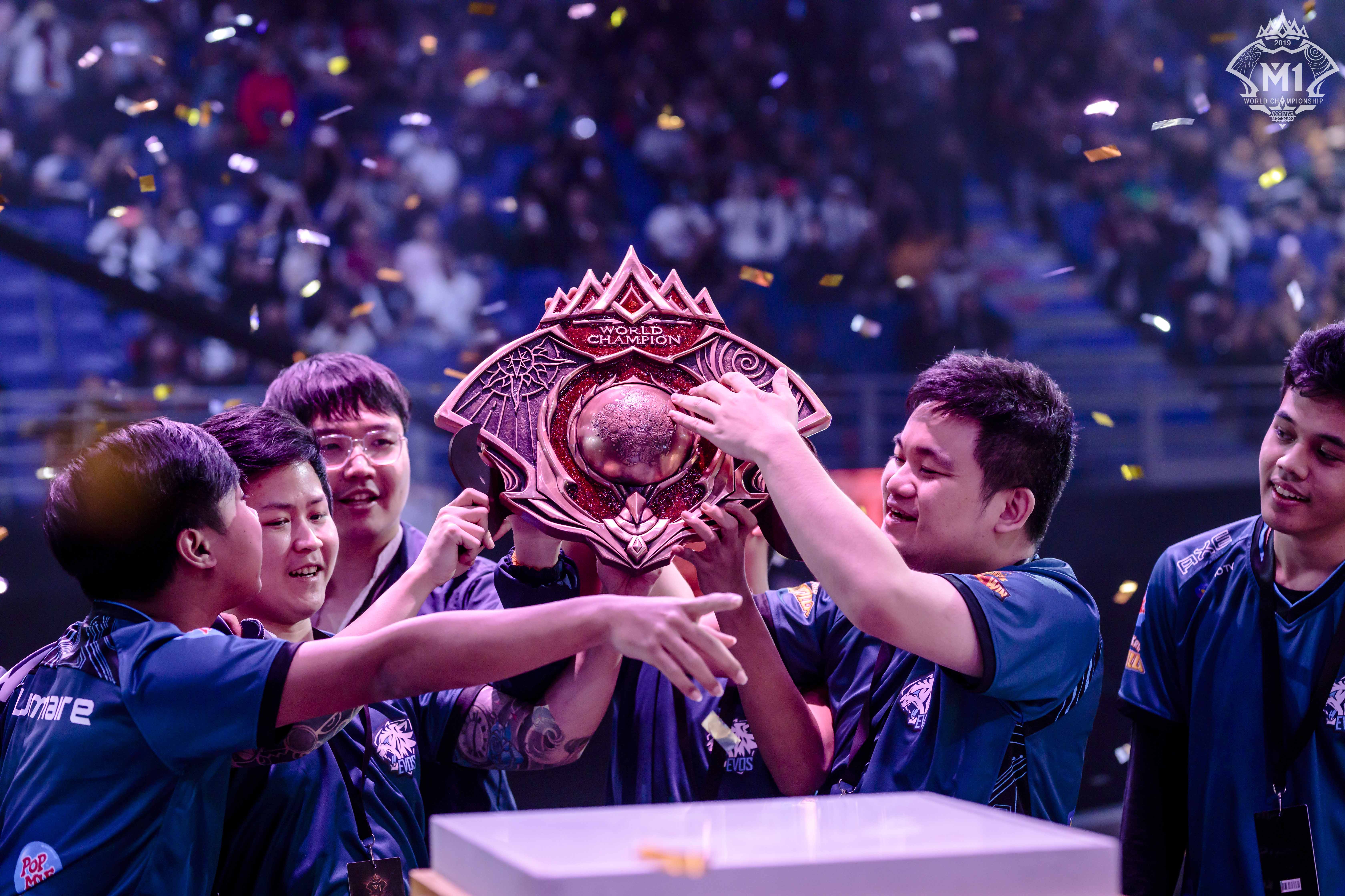 包含南非联赛球队斩获胜利,展现团队实力的词条 包含南非联赛球队斩获胜利,展现团队实力的词条