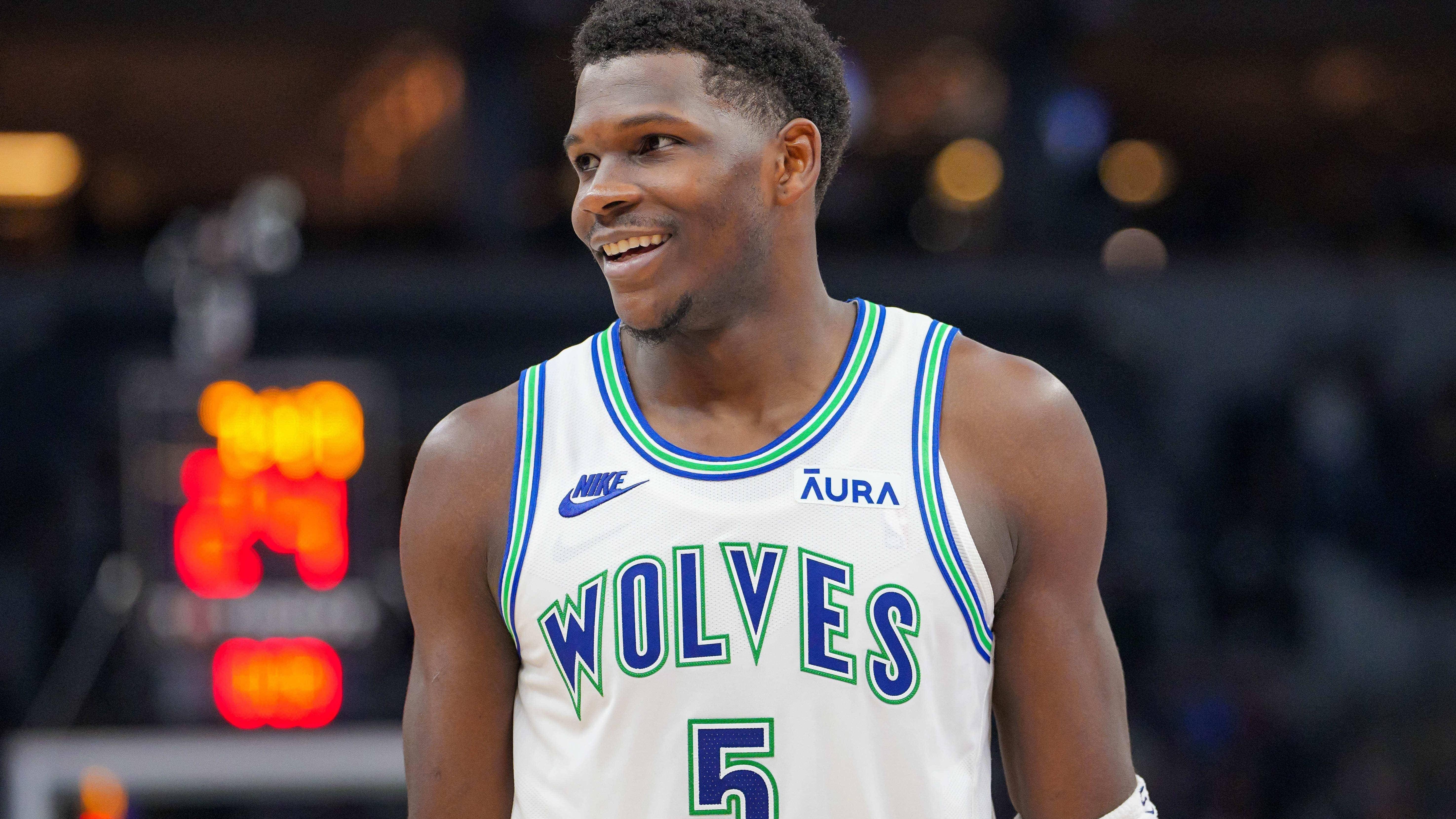 雄鹿轻取森林狼,连胜达到巅峰 雄鹿轻取森林狼,连胜达到巅峰