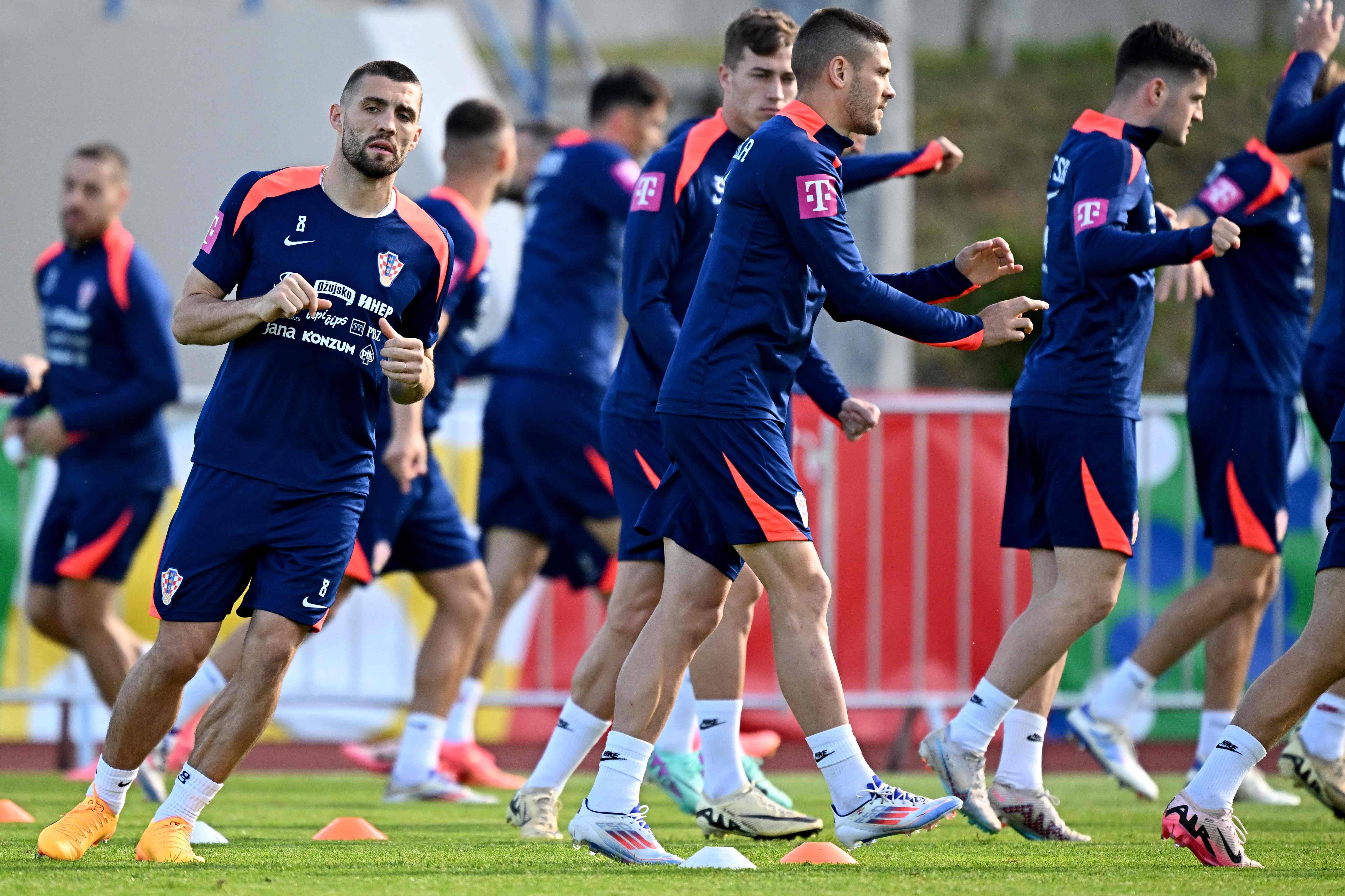 包含波兰队遭遇意外失利克罗地亚,小组出线渺茫的词条 包含波兰队遭遇意外失利克罗地亚,小组出线渺茫的词条