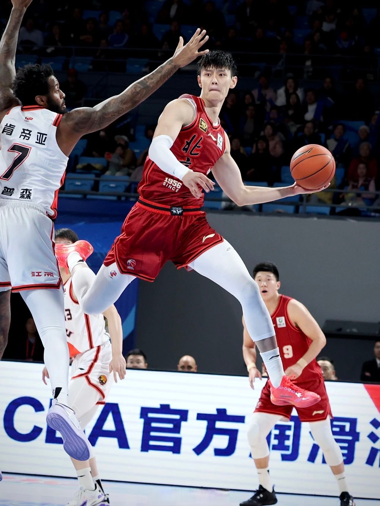 北京首钢实现胜利,战胜浙江队,表现抢眼 北京首钢实现胜利,战胜浙江队,表现抢眼