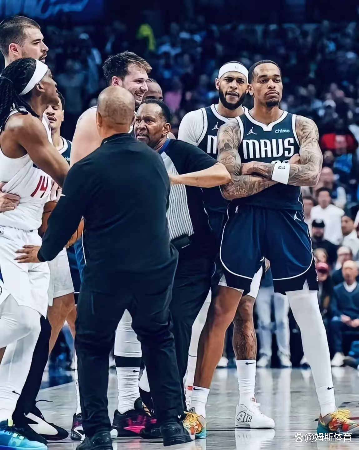 包含爵士VS独行侠大对决，两强实力对撞谁能赢？的词条