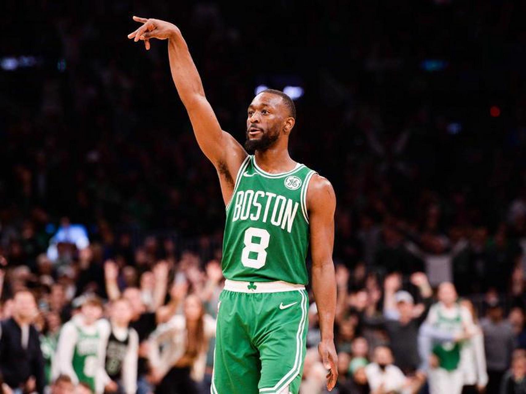 黄蜂大胜热火,沃克表现出色带领球队取胜 黄蜂大胜热火,沃克表现出色带领球队取胜