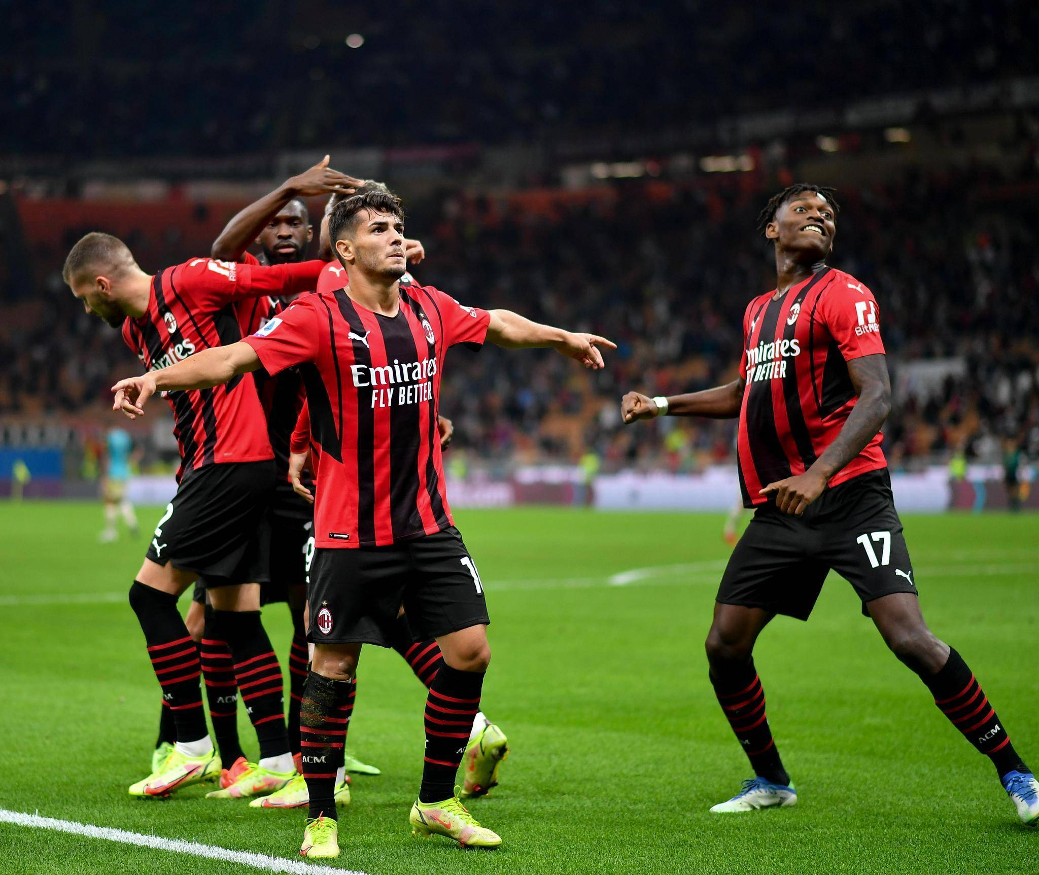 AC米兰主场惨败:恢复艰难!的简单介绍 AC米兰主场惨败:恢复艰难!的简单介绍