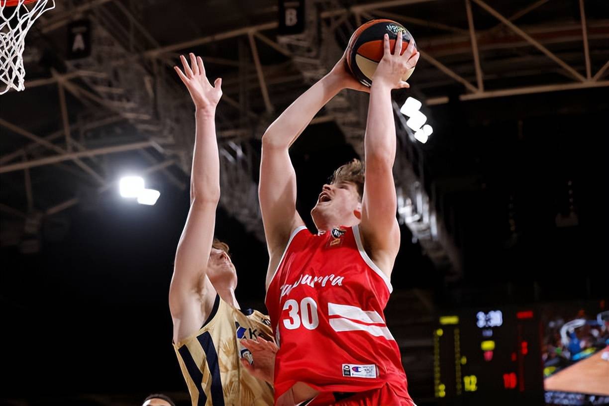 澳大利亚新星勇夺冠军,开创历史 澳大利亚新星勇夺冠军,开创历史