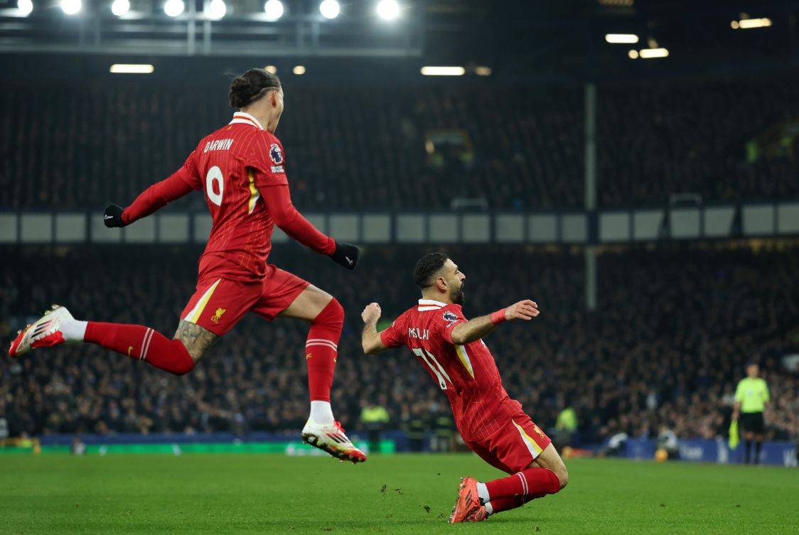 利物浦继续领跑英超:红军雄心勃发赢得胜利 利物浦继续领跑英超:红军雄心勃发赢得胜利