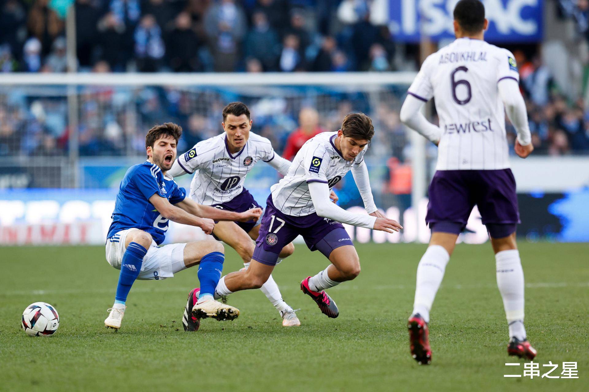 奥萨苏纳客场被皇家社会逼平，球队保持不败