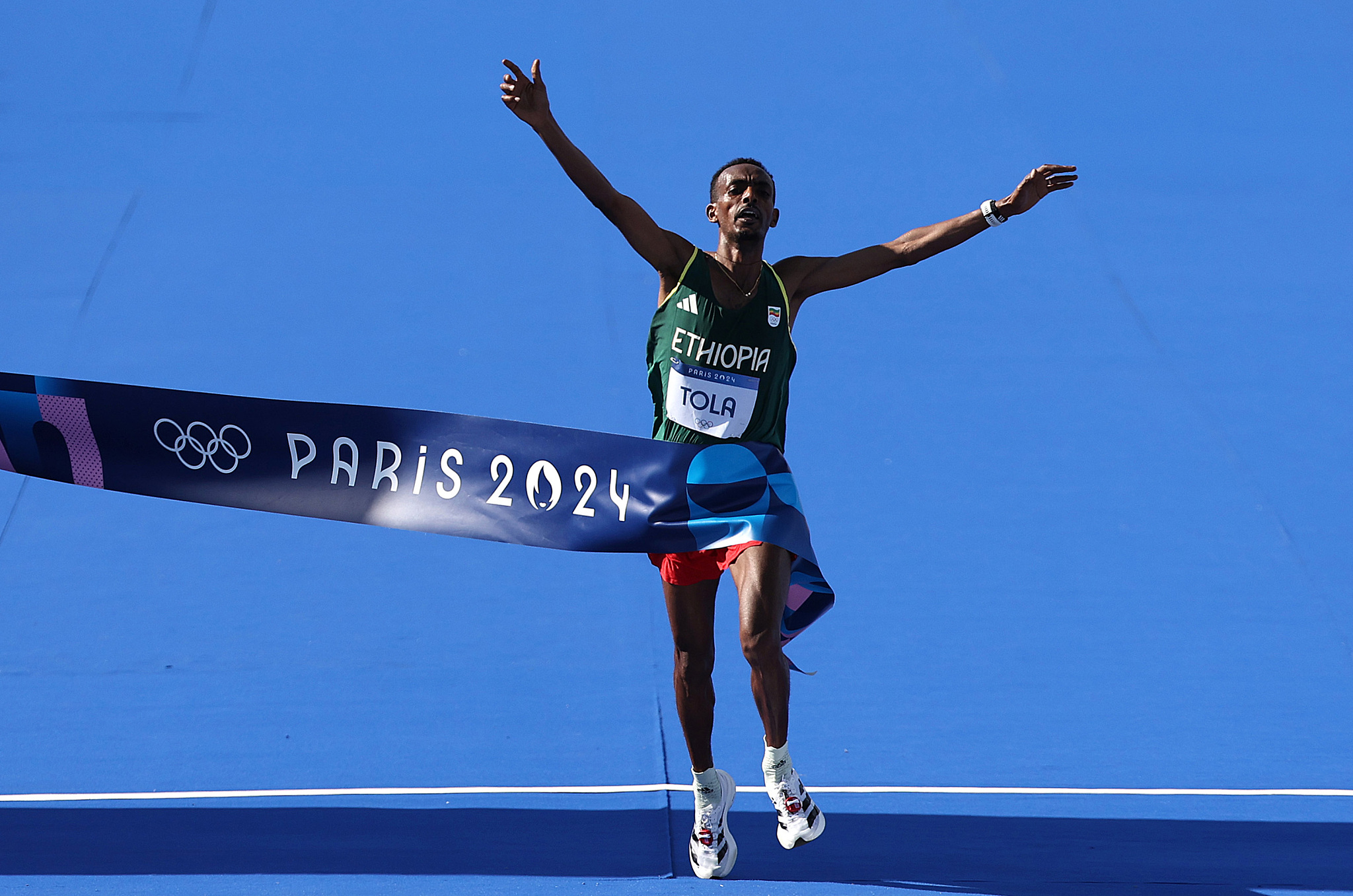 马来西亚击剑选手临危不惧,拼搏争胜 马来西亚击剑选手临危不惧,拼搏争胜