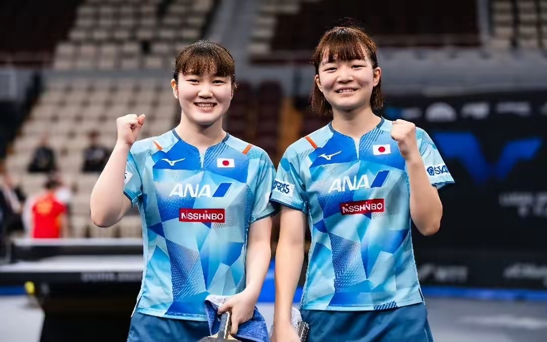 乒乓球赛事:日本女队夺冠喜悦 乒乓球赛事:日本女队夺冠喜悦