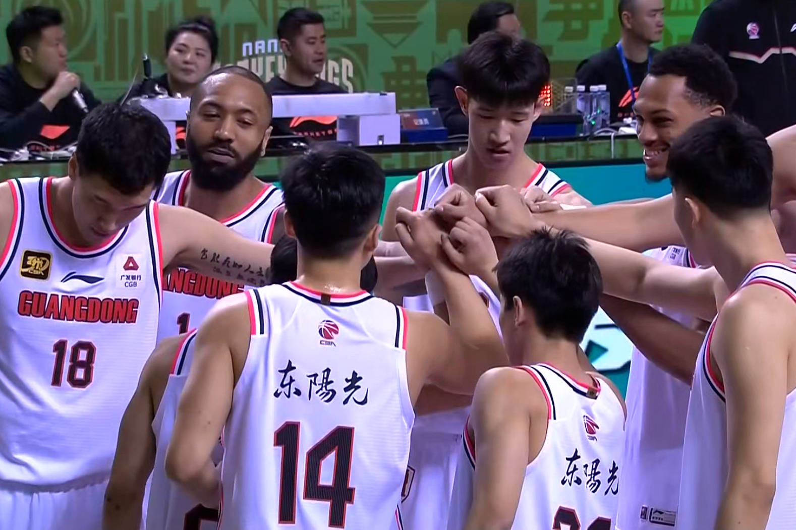 劲敌对抗！两支实力派球队硬仗交锋