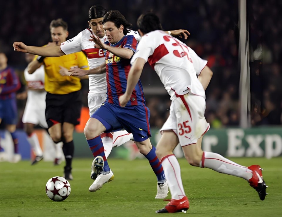 斯图加特队主场胜利,击败劲旅 斯图加特队主场胜利,击败劲旅