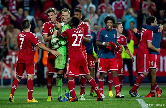 集腕之操！捷克客场列趟熛火斯金奇墙