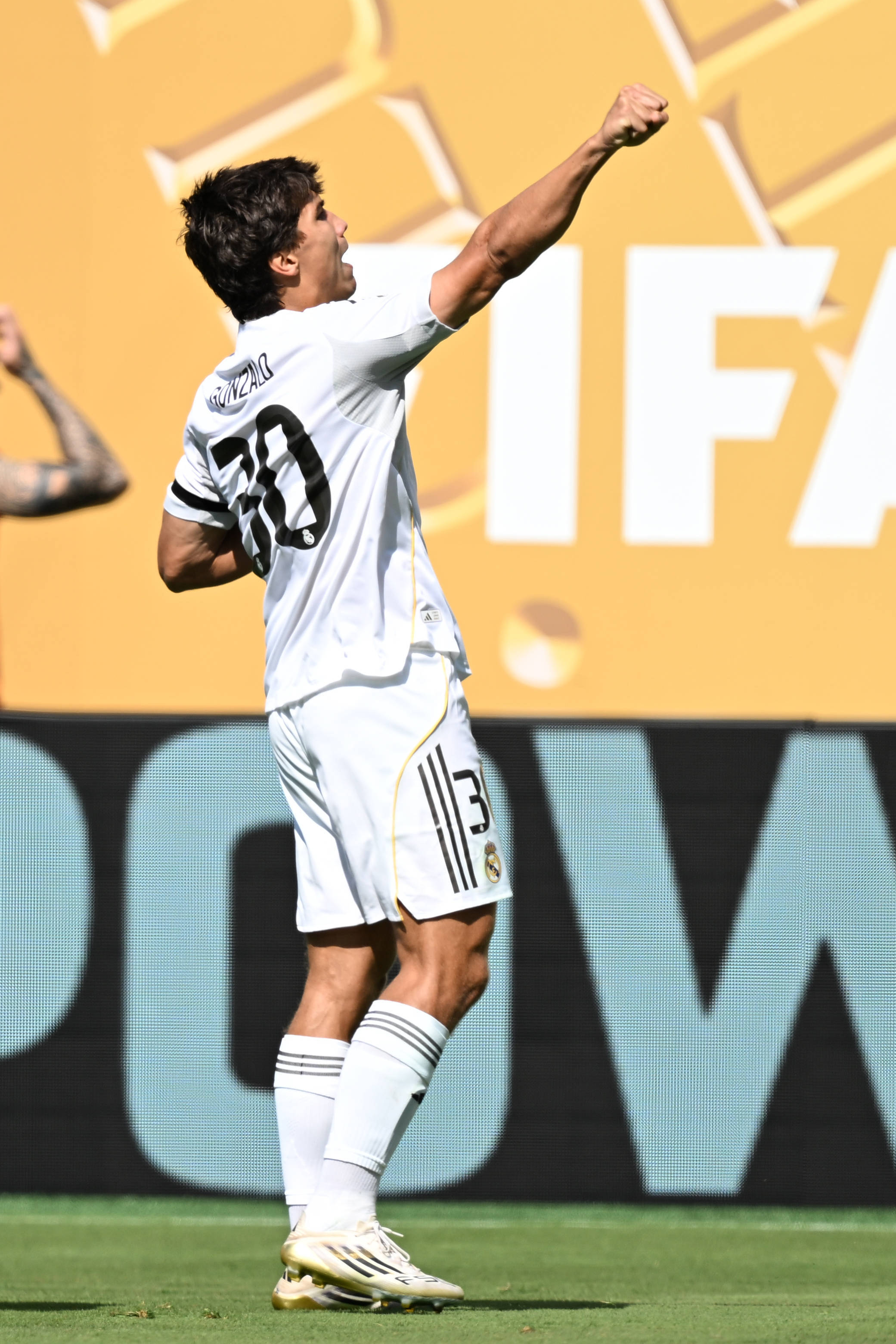 皇家马德里遭遇二连败，同城竞技压倒优势