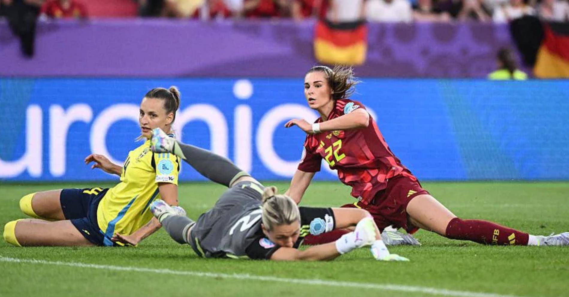 瑞典女足:小胜加拿大队 瑞典女足:小胜加拿大队