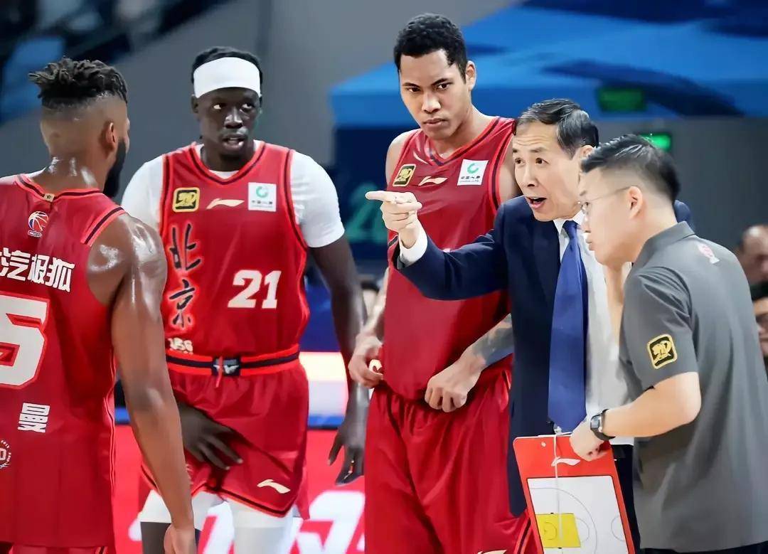 龙门传球!多特蒙德连续建功,大胜收官 龙门传球!多特蒙德连续建功,大胜收官