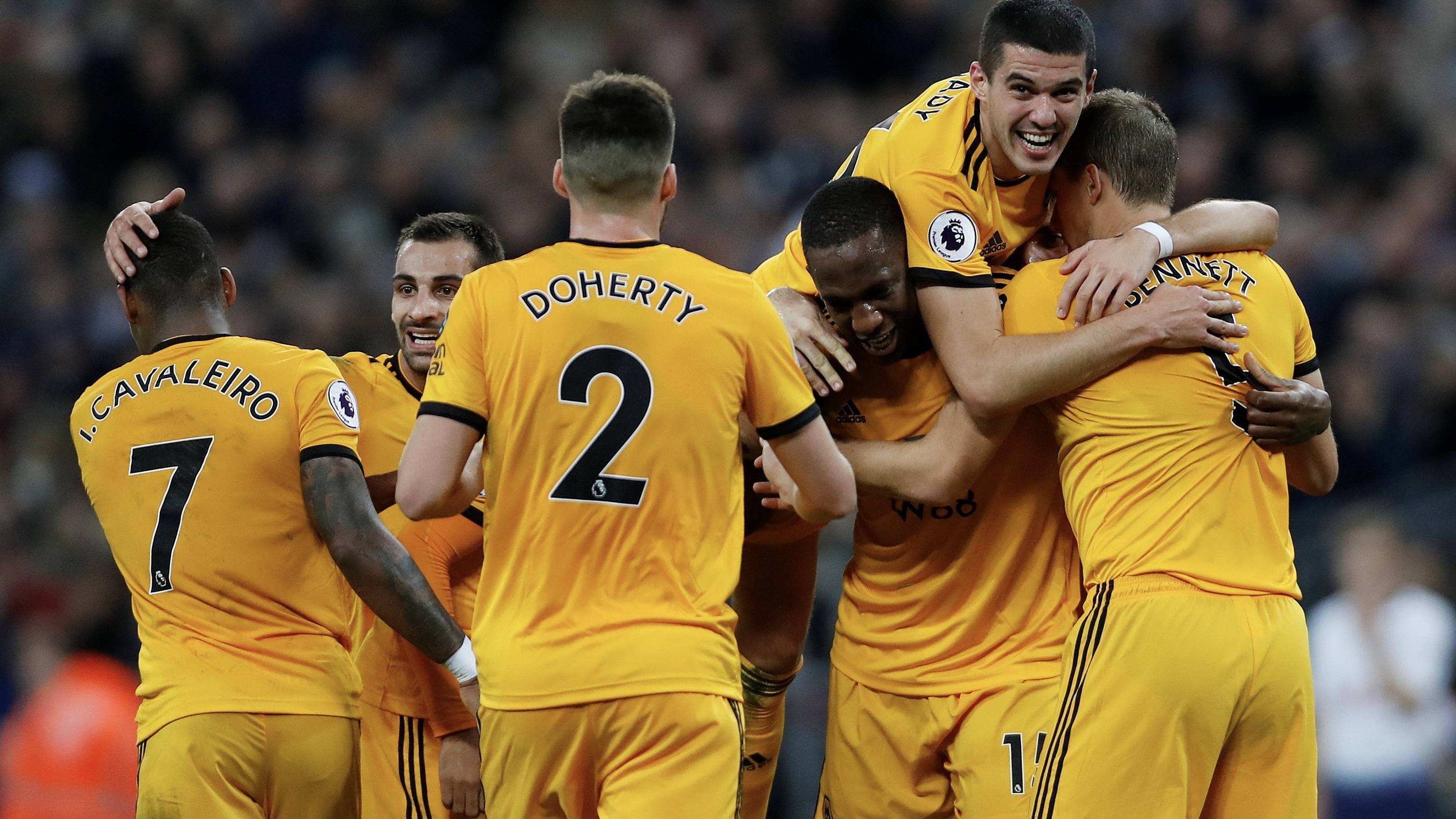 包含西汉姆联客场击败对手,实现三连胜的词条 包含西汉姆联客场击败对手,实现三连胜的词条