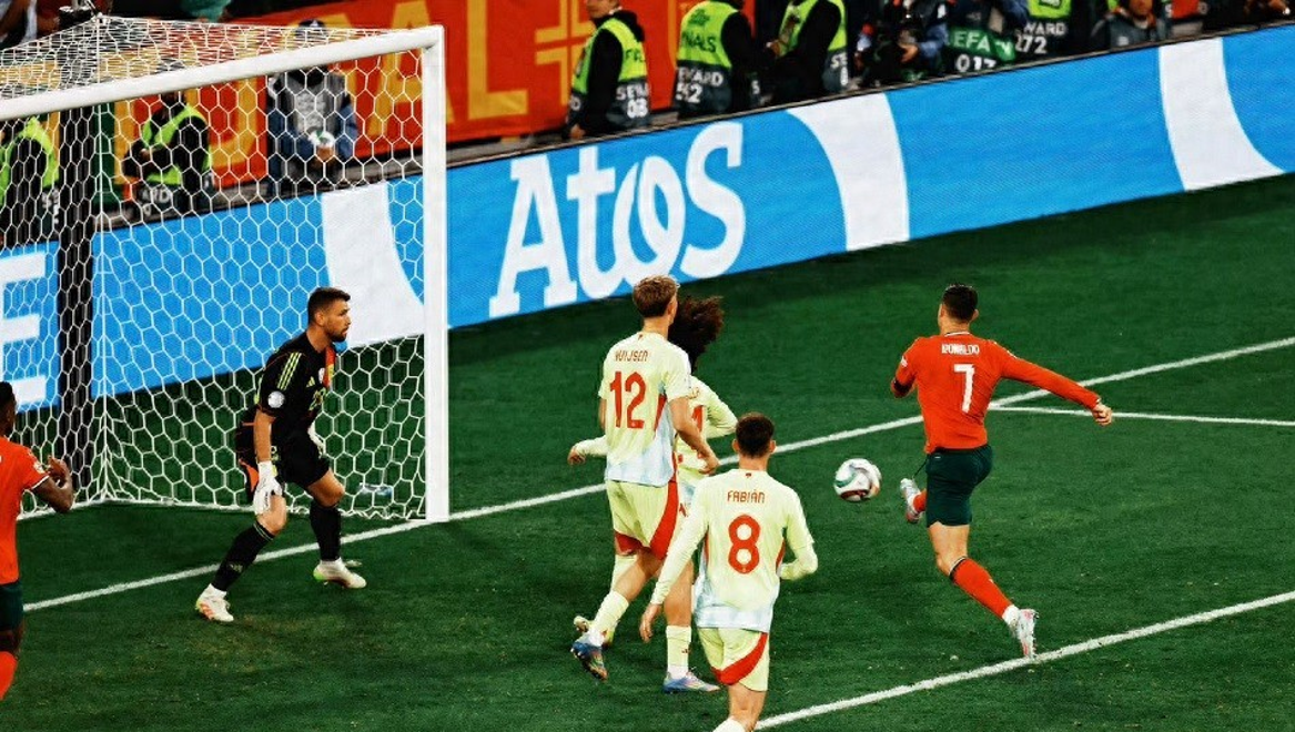 世界杯预选赛:葡萄牙遭逆袭,小组第二出局 世界杯预选赛:葡萄牙遭逆袭,小组第二出局