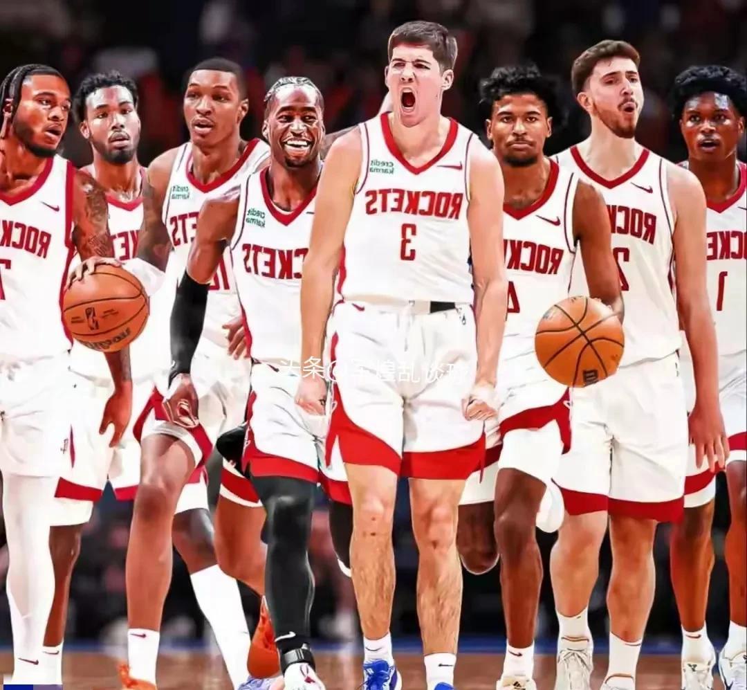 火箭队员集体备战,全队斗志昂扬 火箭队员集体备战,全队斗志昂扬