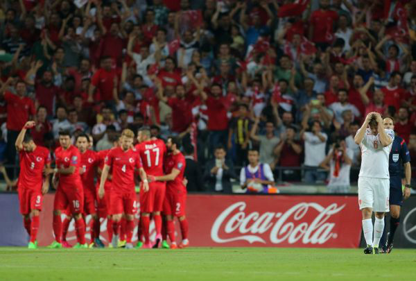 供不应求结果，欧洲杯预选赛悲喜交织的简单介绍