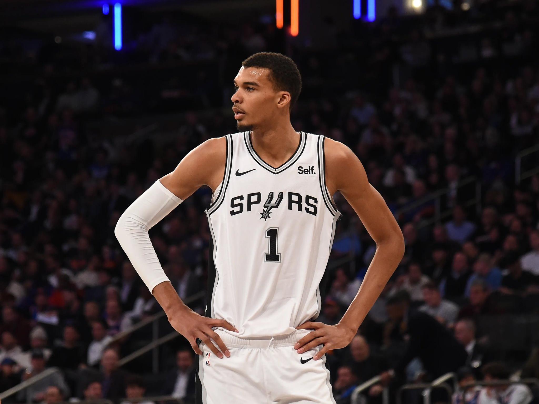 马刺队队员表现稳定，领跑西部赛区