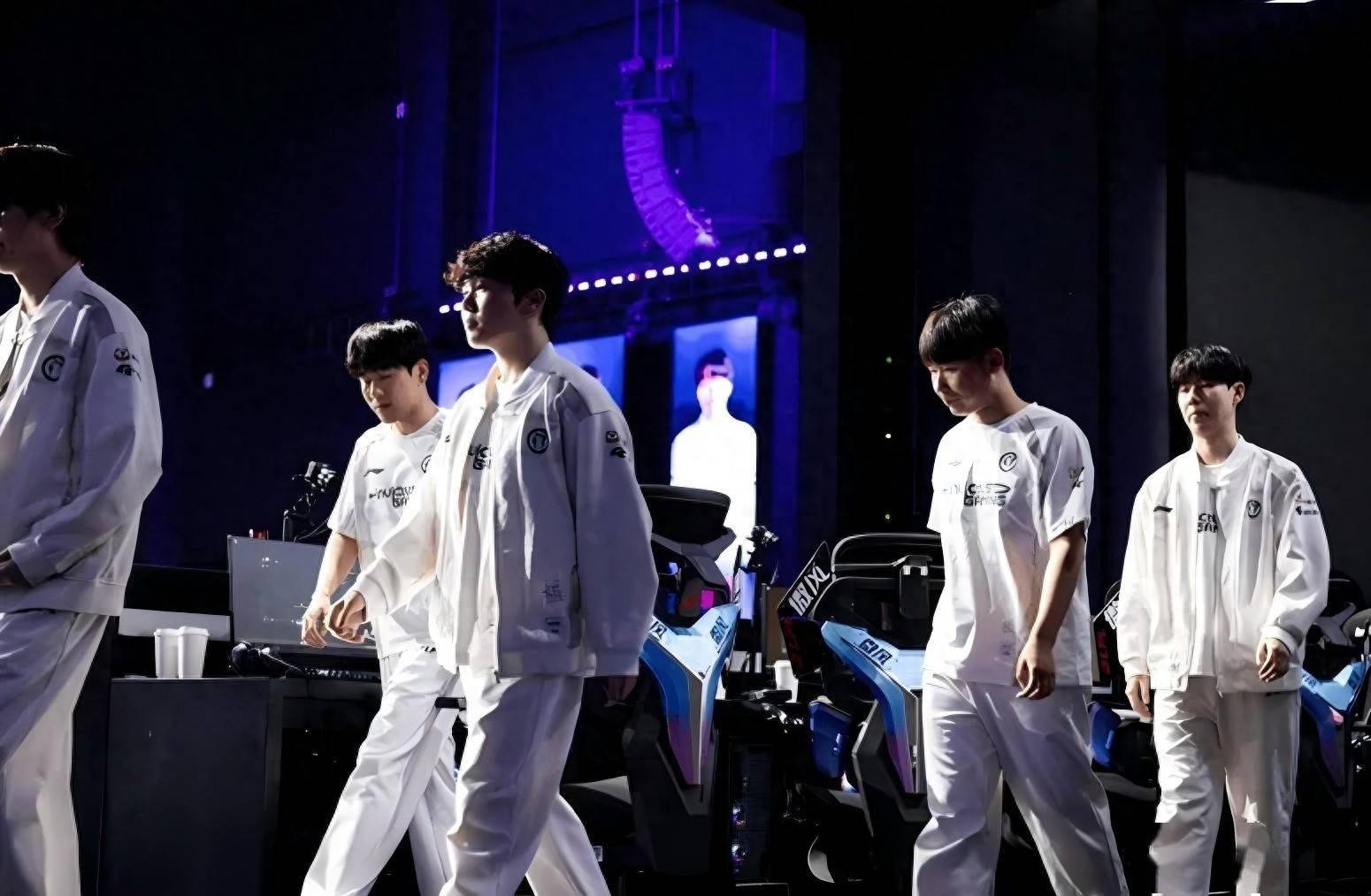 关于TSM横扫JDG,Meiko拿下关键大龙宿敌对决小组赛,引爆全场热议的信息 关于TSM横扫JDG,Meiko拿下关键大龙宿敌对决小组赛,引爆全场热议的信息