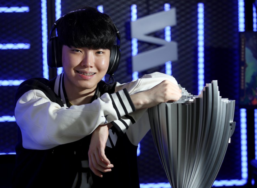 关于TSM横扫JDG,Meiko拿下关键大龙宿敌对决小组赛,引爆全场热议的信息 关于TSM横扫JDG,Meiko拿下关键大龙宿敌对决小组赛,引爆全场热议的信息