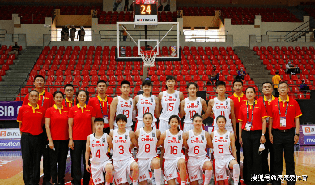 铿锵玫瑰再度展现实力,东道主取胜晋级 铿锵玫瑰再度展现实力,东道主取胜晋级