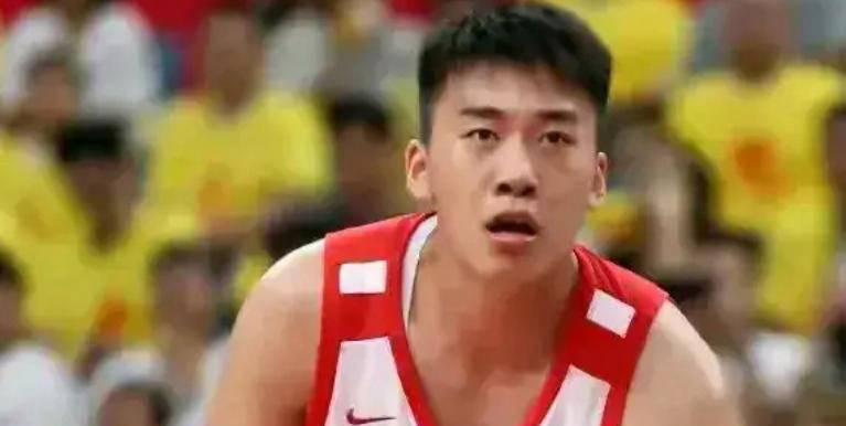 热身赛即将打响,篮球新秀争夺机会的简单介绍 热身赛即将打响,篮球新秀争夺机会的简单介绍