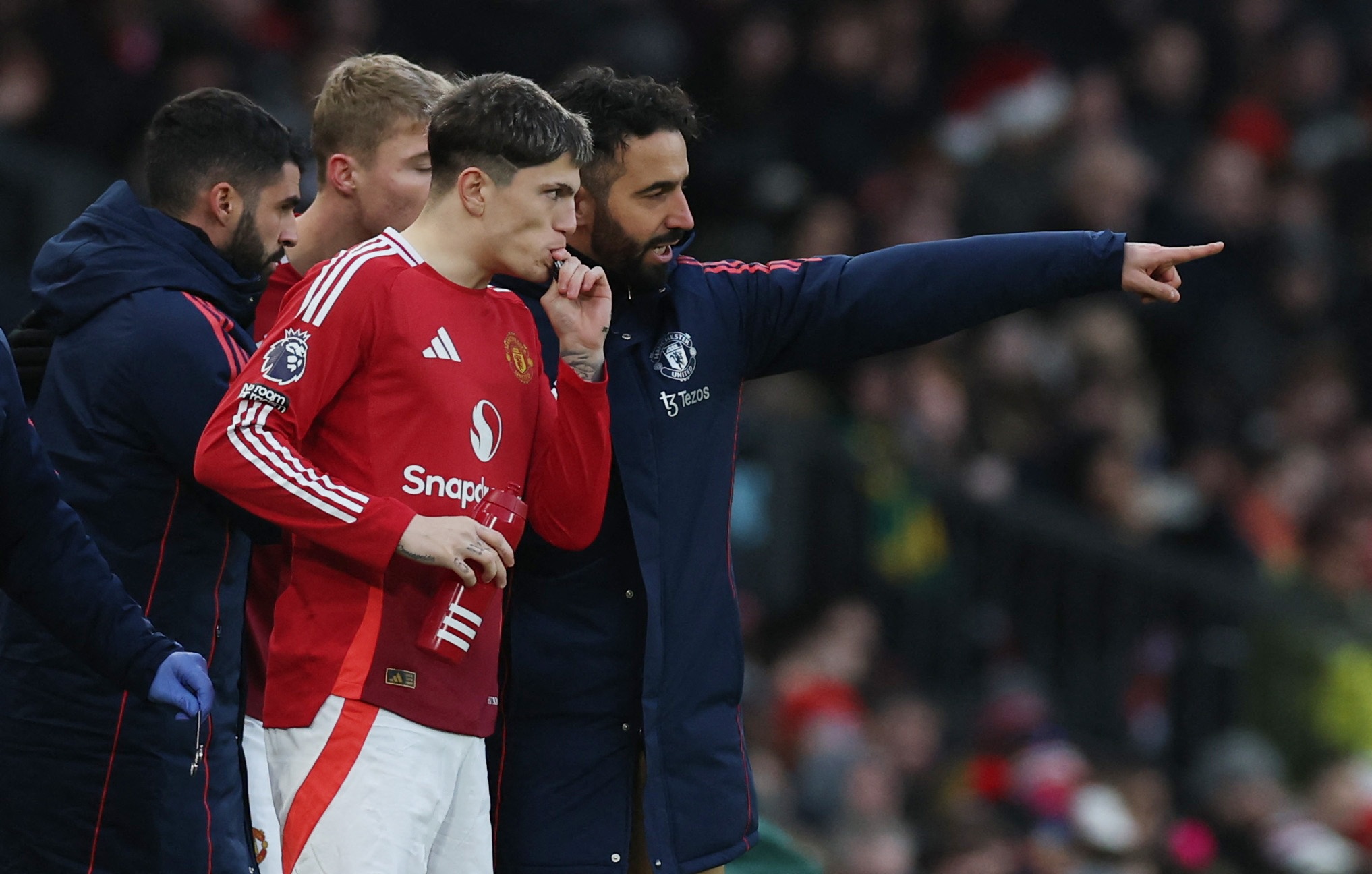 利物浦球员集训氛围融洽全队备战当晚出战 利物浦球员集训氛围融洽全队备战当晚出战