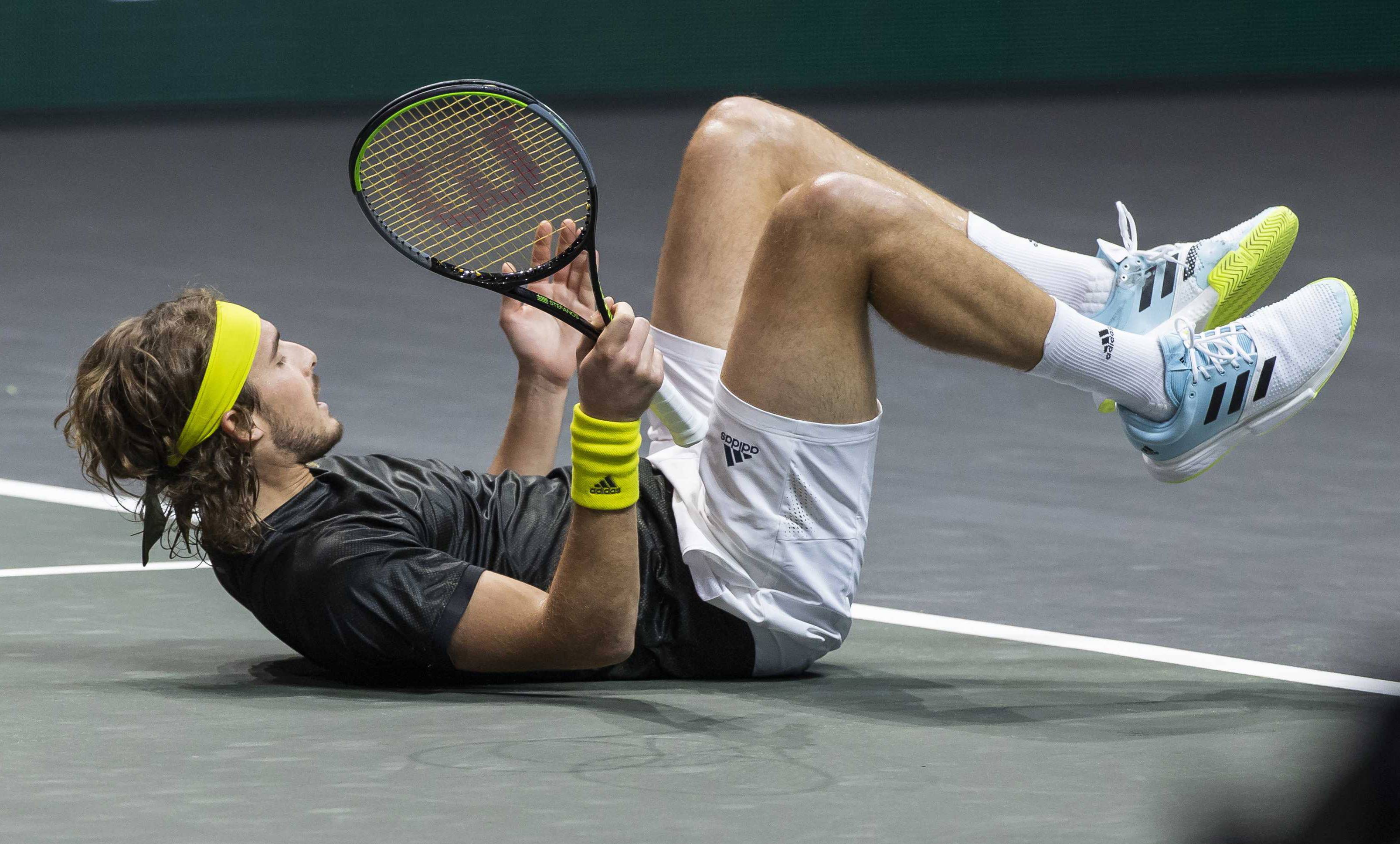 关于德国网球队横扫意大利网球队，西西帕斯送出助攻的信息