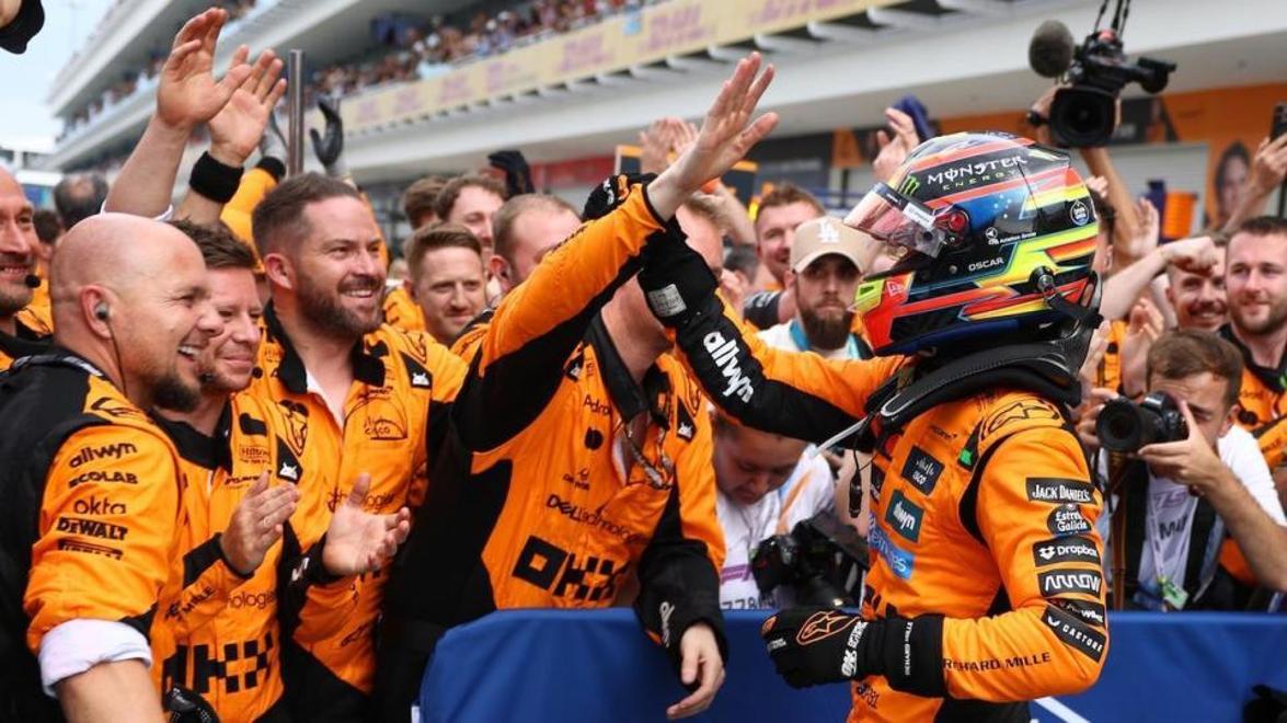 关于雷诺车队碾压迈凯伦,皮亚斯特里点燃赛场的信息 关于雷诺车队碾压迈凯伦,皮亚斯特里点燃赛场的信息