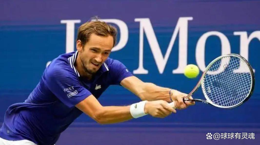 ATP总决赛碾压年终总决赛,梅德韦杰夫关键制胜的简单介绍 ATP总决赛碾压年终总决赛,梅德韦杰夫关键制胜的简单介绍
