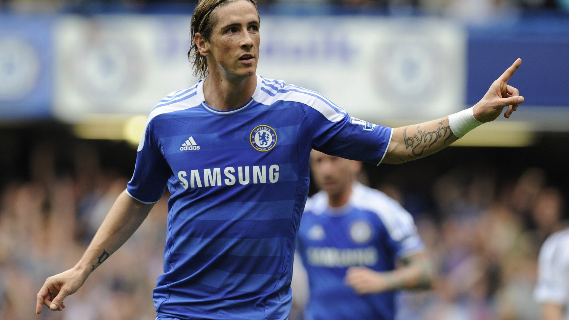 铁闸与灵韵,当巴黎的钢铁洪流,淹没葡萄牙的黄金旧梦